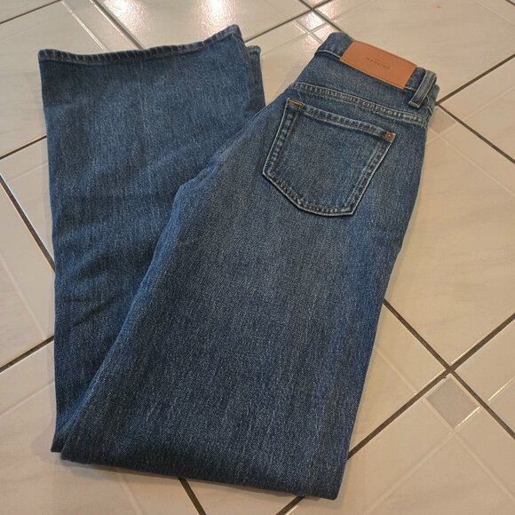 NWT 7 For All Mankind Spencer Mid Rise Flare Jeans Jasper Wash 23 - Picture 1 of 6